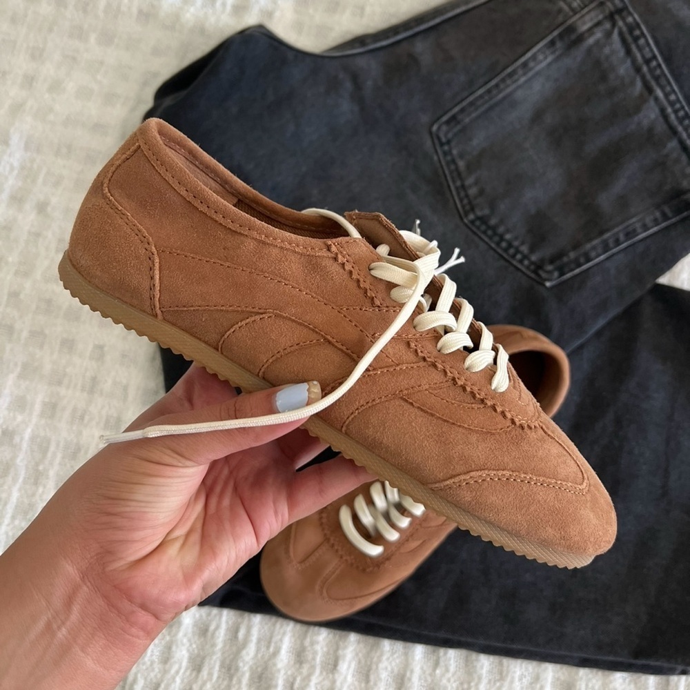 NWT H&M Brown Suede Sneakers 🍂 - Picture 5 of 8